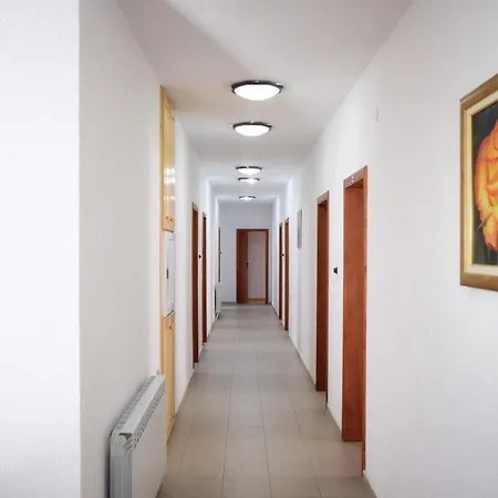 בית נופש за гости мз-девин *